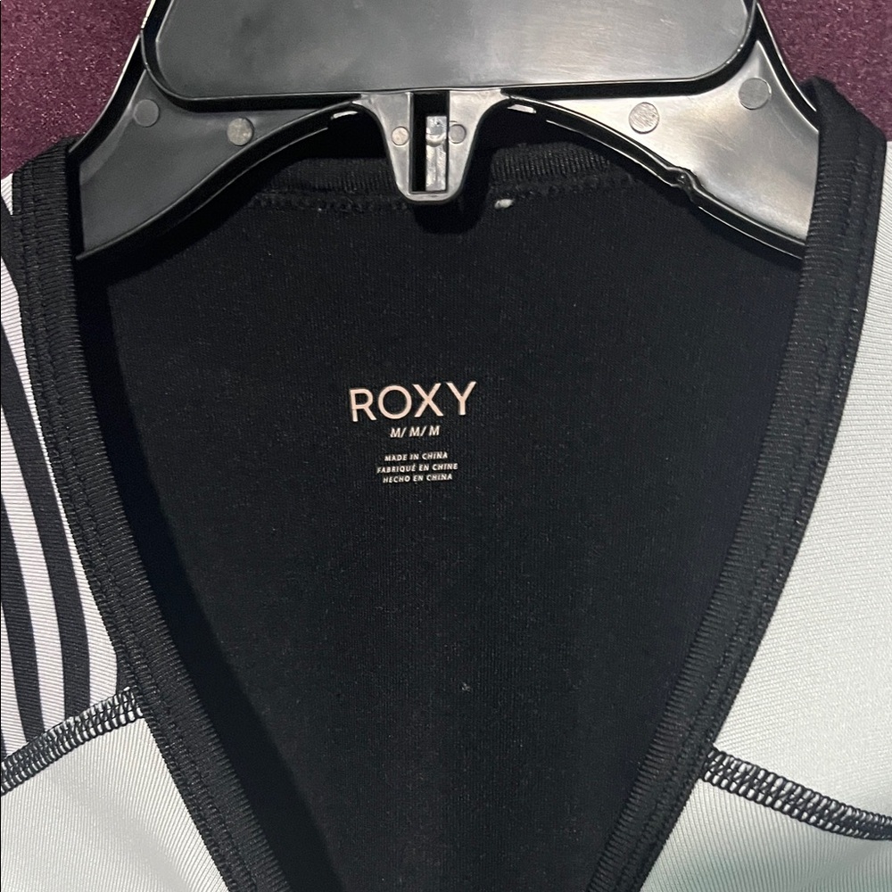 Roxy Black and White Swim Coverup - Picture 2 of 6